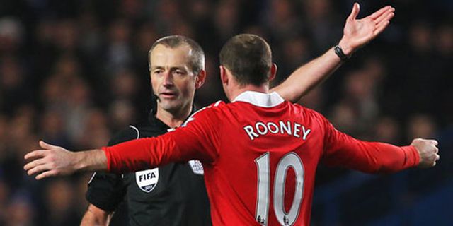 Wasit Manchester Derby 'Musuh' Fergie Wasit Manchester Derby 'Musuh' Fergie