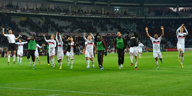 Meski Puas, Allegri Sesalkan Cedera De Jong