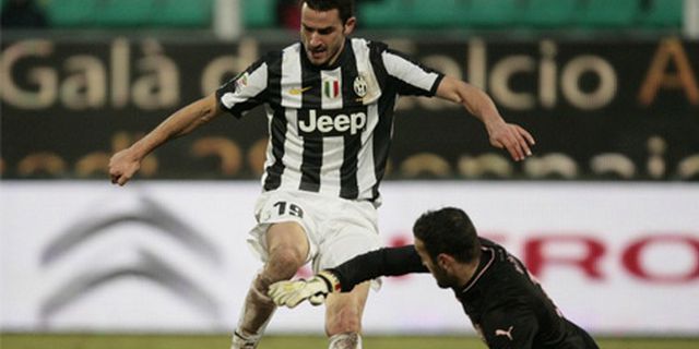 Bonucci Sesali Aksi Diving-nya