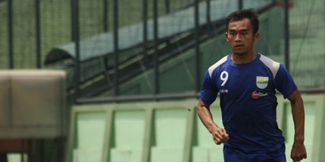 Airlangga Berharap Laga Tandang Curi Poin