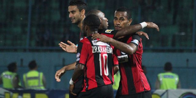 IIC 2012: Persipura Menang 1-0, Juara Grup C Diundi