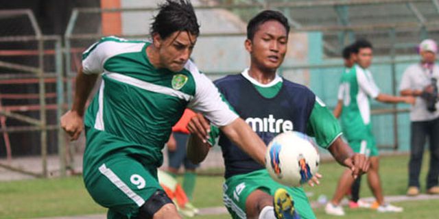 Persiapan ke Ternate, Persebaya Jajal Tim Internal