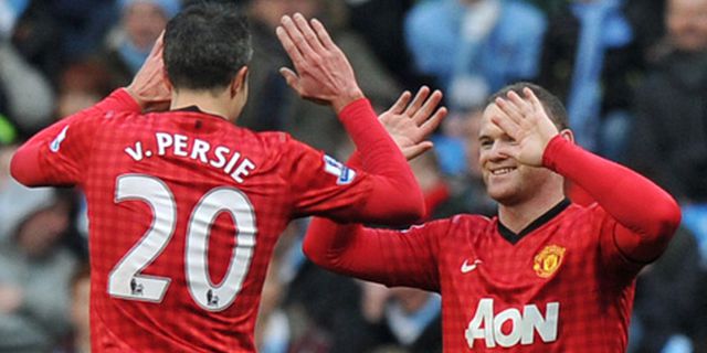 Smalling Kagum Dengan Kehebatan Van Persie Smalling Kagum Dengan Kehebatan Van Persie