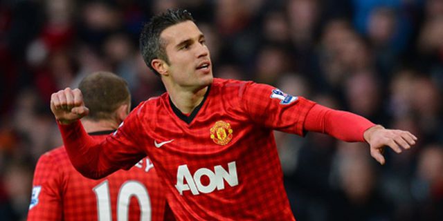 Smalling Kagum Dampak Instan Van Persie