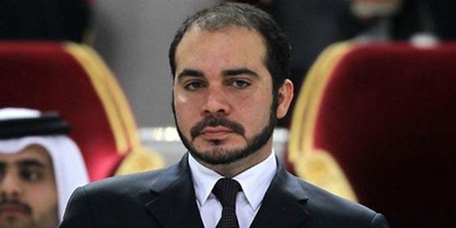 Wapres FIFA Ingin Sepakbola Indonesia Bebas Unsur Politik Wapres FIFA Ingin Sepakbola Indonesia Bebas Unsur Politik