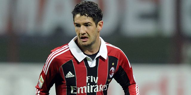 Milan Konfirmasi Ada Tawaran Bagi Pato dan Robinho