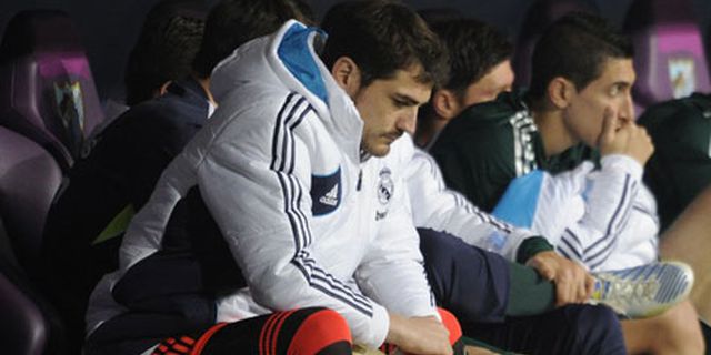 Casillas Minta Keputusan Mourinho Dihormati Casillas Minta Keputusan Mourinho Dihormati