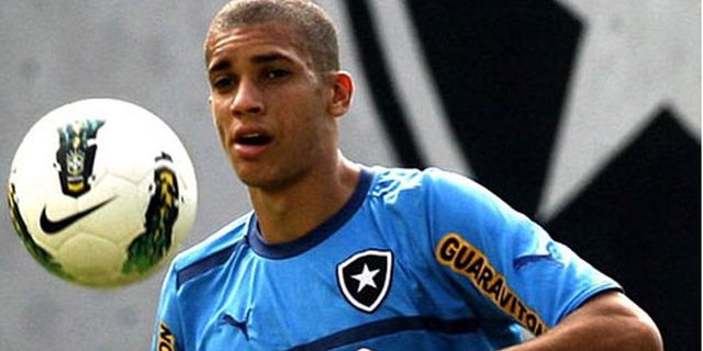 Juve Segera Dapatkan Bek Muda Asal Brasil Juve Segera Dapatkan Bek Muda Asal Brasil