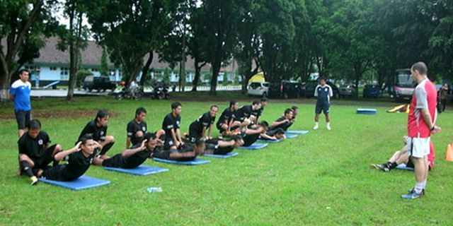 Arema IPL Fokus Benahi Fisik Pemain Arema IPL Fokus Benahi Fisik Pemain