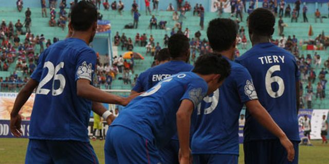 Arema Bertekad Hadang Ambisi Persebaya Melaju ke Final Arema Bertekad Hadang Ambisi Persebaya Melaju ke Final