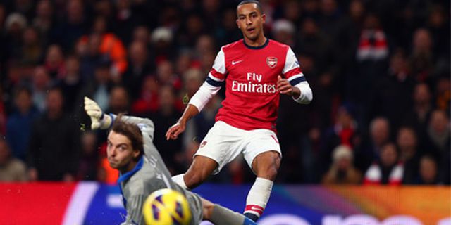 Walcott Pastikan Bertahan di Arsenal 