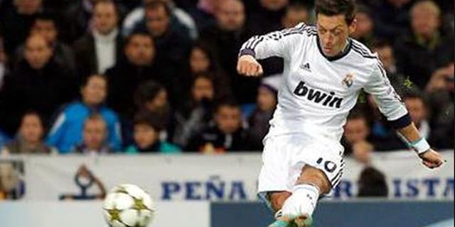Ozil Terpilih Sebagai Pemain Terbaik Jerman Ozil Terpilih Sebagai Pemain Terbaik Jerman