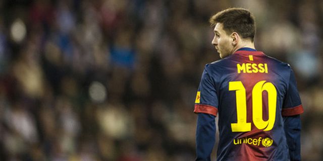 Messi Kirim Jersey Kehormatan Kepada Gerd Muller