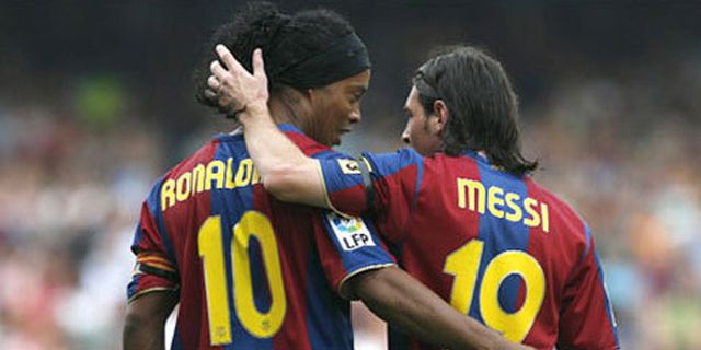 'Ronaldinho Beri Contoh Bagus Buat Messi'