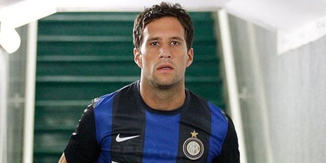 Silvestre Siap Tinggalkan Inter Untuk Napoli Silvestre Siap Tinggalkan Inter Untuk Napoli