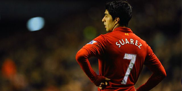 Mengaku Diving, Suarez Lepas dari Jerat Sanksi FA