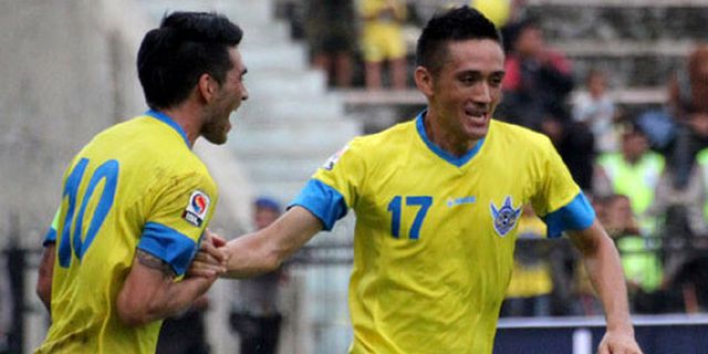 Review ISL: Persegres Raih Tiga Poin Away Perdana