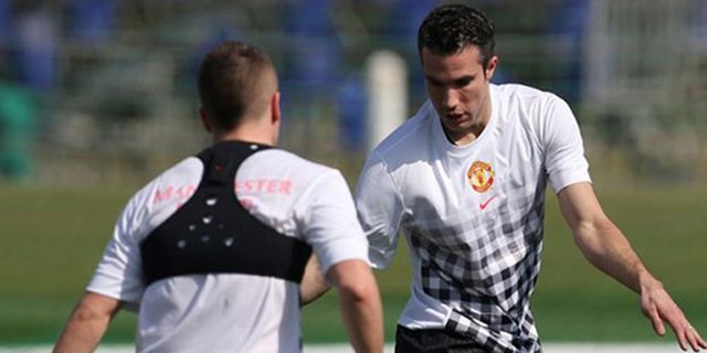 Van Persie: Arsenal Hebat Tapi United Bisa Juara