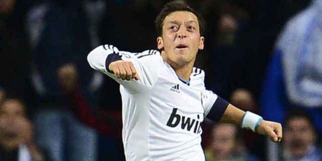 Ozil Ingin Pensiun di Madrid Ozil Ingin Pensiun di Madrid