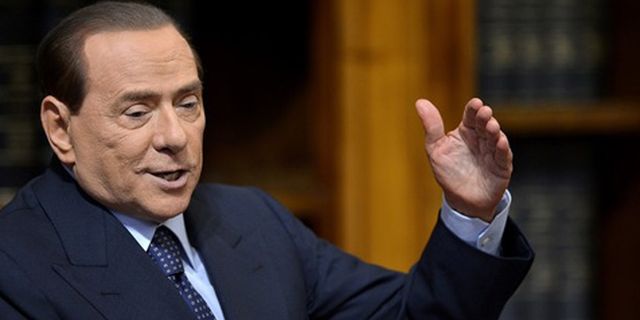Berlusconi Menyerah Soal Kaka dan Balotelli Berlusconi Menyerah Soal Kaka dan Balotelli