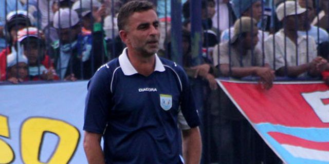 Persela Klaim Tidak Ada Masalah Gaji Dengan Miroslav Janu