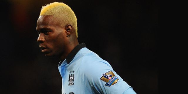Balotelli: Saya Lari ke Milan Balotelli: Saya Lari ke Milan