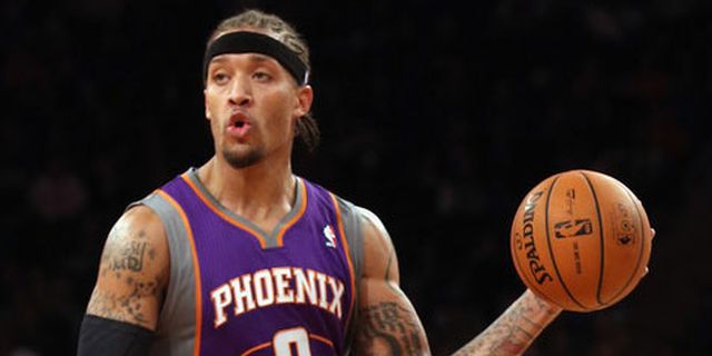 Beasley Cetak 27 Poin, Suns Sukses Bekuk Lakers Beasley Cetak 27 Poin, Suns Sukses Bekuk Lakers