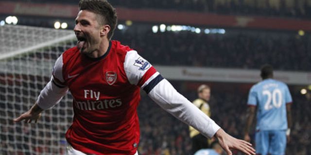 Giroud: Saya Lebih Baik Dari Van Persie Giroud: Saya Lebih Baik Dari Van Persie