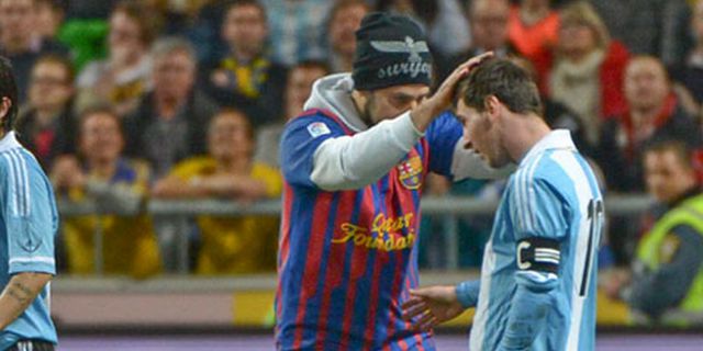 Video: Ciuman Hangat Penonton Untuk Messi