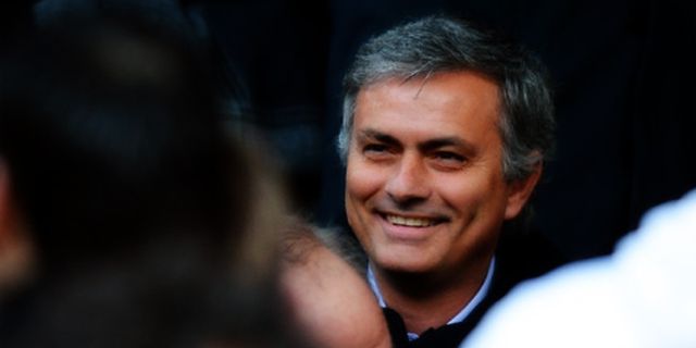 Jose Mourinho Tak Sabar Hadapi Alex Ferguson Jose Mourinho Tak Sabar Hadapi Alex Ferguson