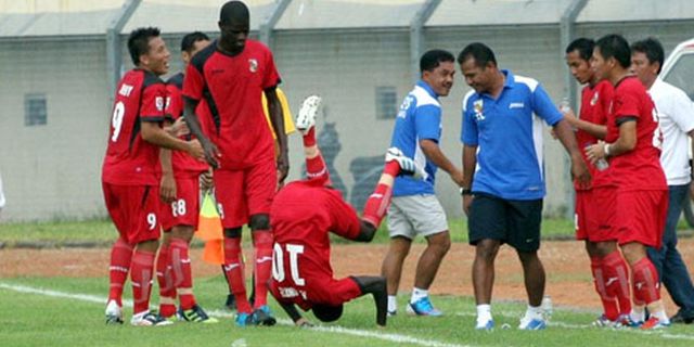 Review ISL: Arema Tumbal Kemenangan Perdana PSPS