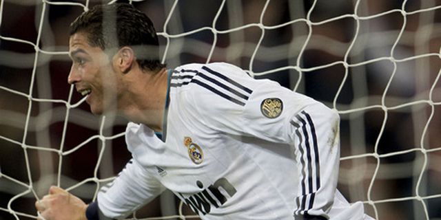 Essien: Ronaldo Gugup Akan Hadapi MU Essien: Ronaldo Gugup Akan Hadapi MU