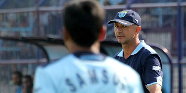 Gomes Senang Persela Akhiri Kutukan Papua