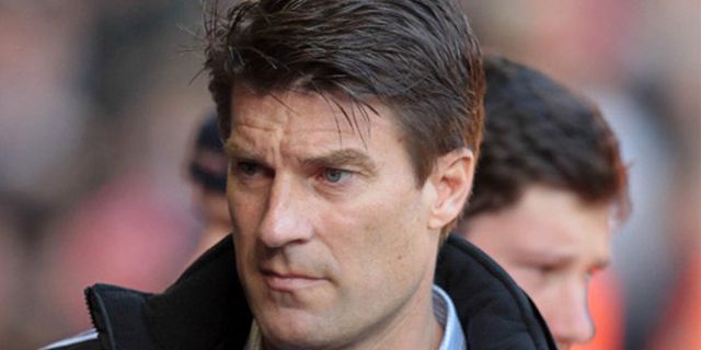 Madridistas Inginkan Laudrup Sebagai Pengganti Mou Madridistas Inginkan Laudrup Sebagai Pengganti Mou