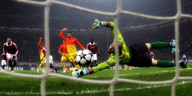 Kekalahan Barcelona Memicu Pesimisme Spanyol Kekalahan Barcelona Memicu Pesimisme Spanyol