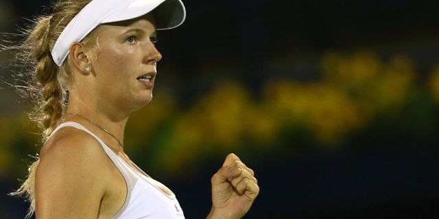 Video: Maradona Tergila-gila Pada Wozniacki Video: Maradona Tergila-gila Pada Wozniacki