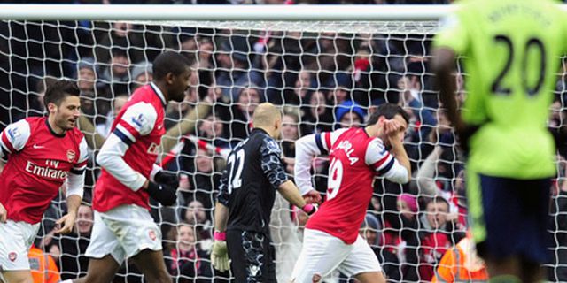 Review: Sepasang Gol Cazorla Bahagiakan Gooners Review: Sepasang Gol Cazorla Bahagiakan Gooners