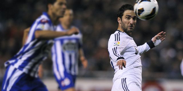 Review: Higuain Amankan Tiga Poin Dari SuperDepor Review: Higuain Amankan Tiga Poin Dari SuperDepor
