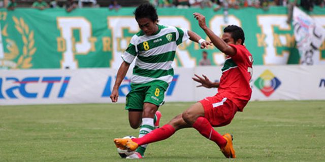 HT Review: Demam Panggung, Persebaya Sementara Tertahan