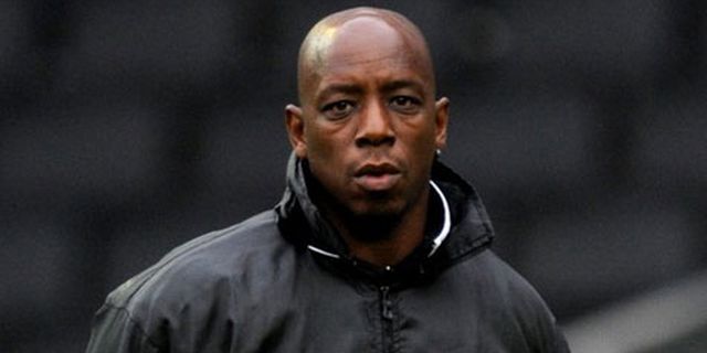 Ian Wright: Kembali Kompetitif? Arsenal Butuh 200 Juta!
