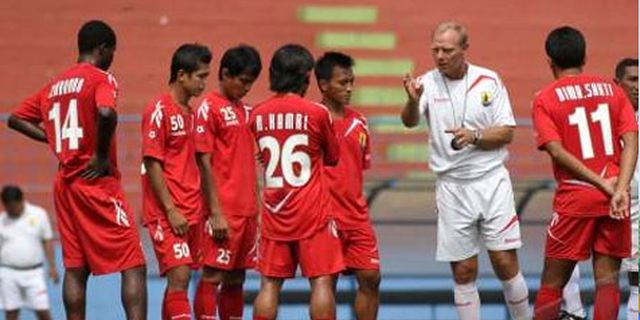 IPL 2013, Persema Kembali Gunakan Kostum Biru