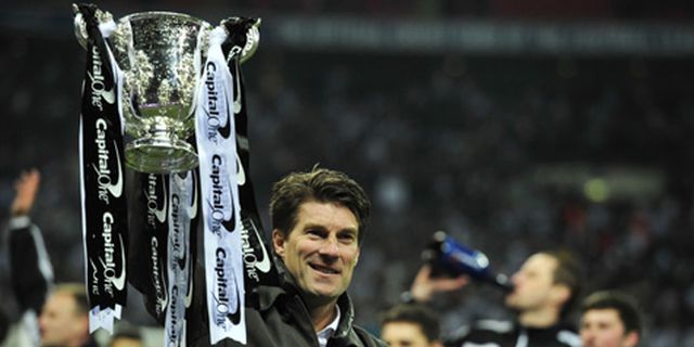Toshack Menilai Laudrup Layak Tukangi Madrid Toshack Menilai Laudrup Layak Tukangi Madrid