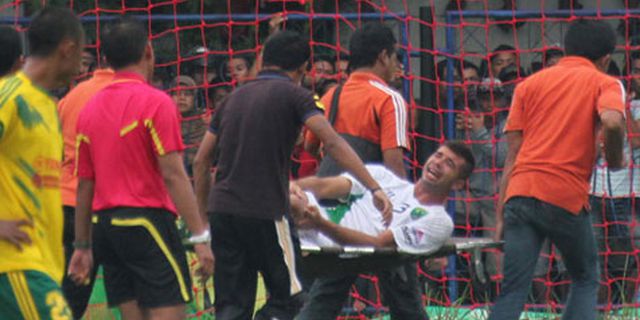 Cedera Parah, Persebaya DU Putus Kontrak Gesio