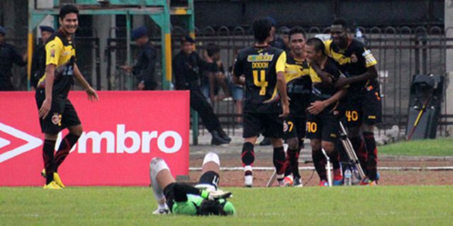 Review ISL: Sriwijaya FC Pecundangi Persegres