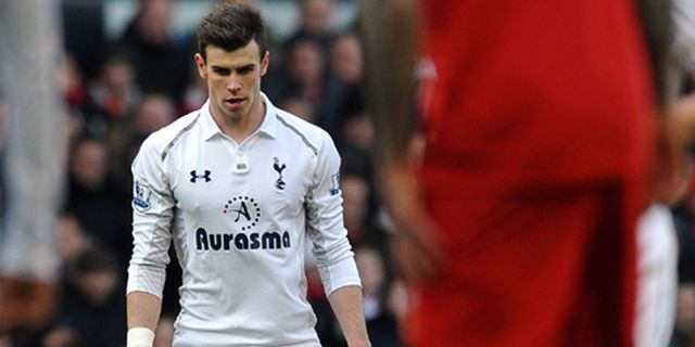 Pique Ajak Bale Gabung ke Barcelona