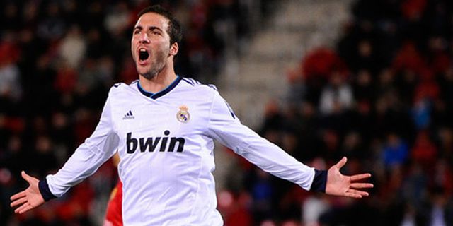 Arsenal dan Tottenham Berebut Tanda Tangan Higuain?
