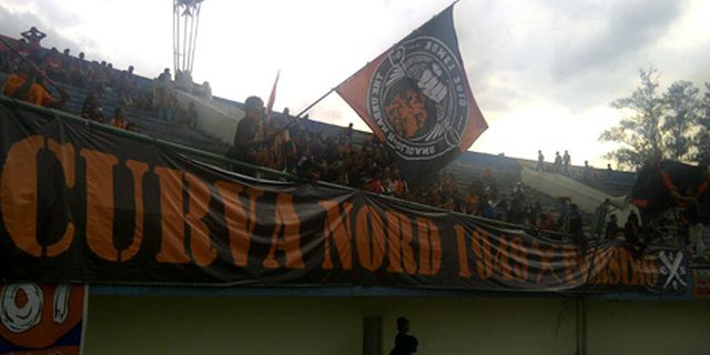 Meski Persibo Kalah, Curva Nord 1949 dan Boromania Tetap Setia