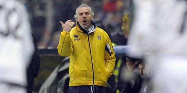 Donadoni: Milan Yang Akan Lolos