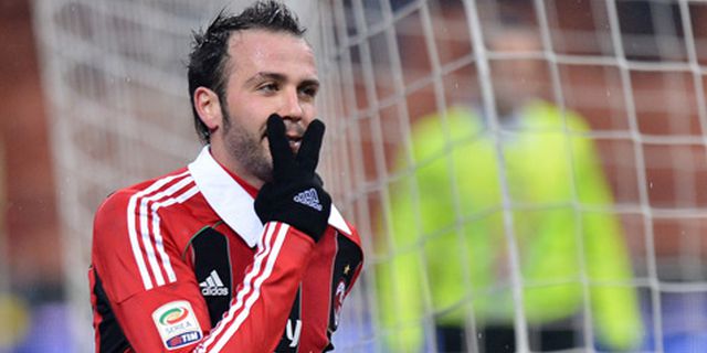 Pazzini Comeback Lawan Chievo