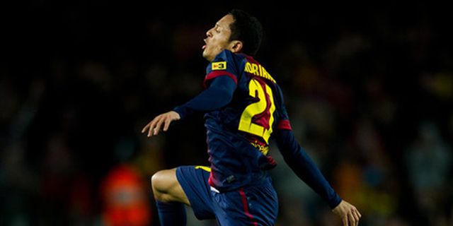 Adriano Segera Perpanjang Kontrak di Nou Camp Adriano Segera Perpanjang Kontrak di Nou Camp